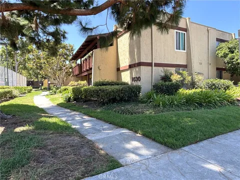 1030 W MacArthur Boulevard #38