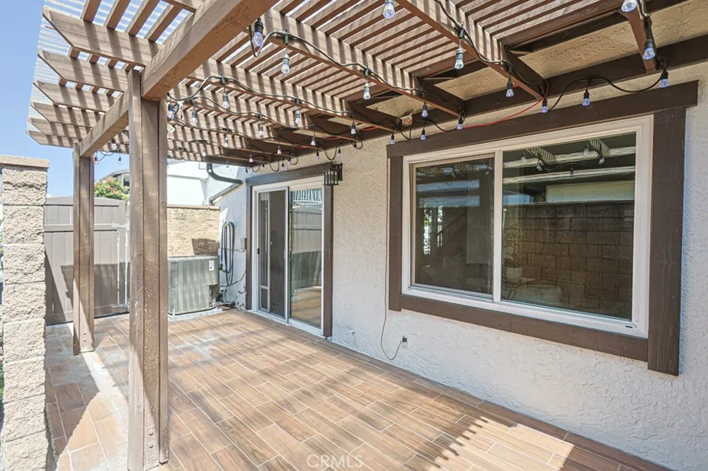2640 W Meadowview Anaheim, CA 92804