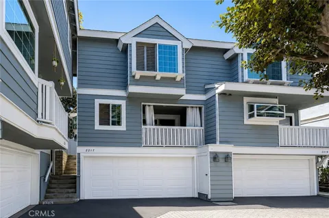 2217 Mayfair Court