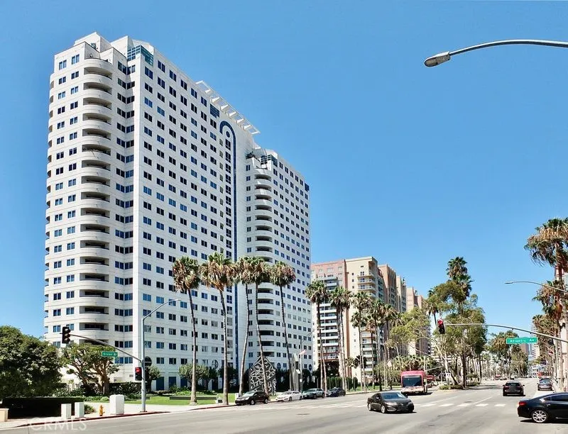 525 E Seaside Way 1007 Long Beach, CA 90802