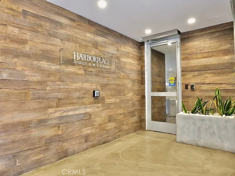 525 E Seaside Way 1007 Long Beach, CA 90802
