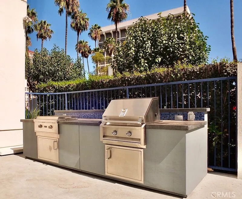 525 E Seaside Way 1007 Long Beach, CA 90802