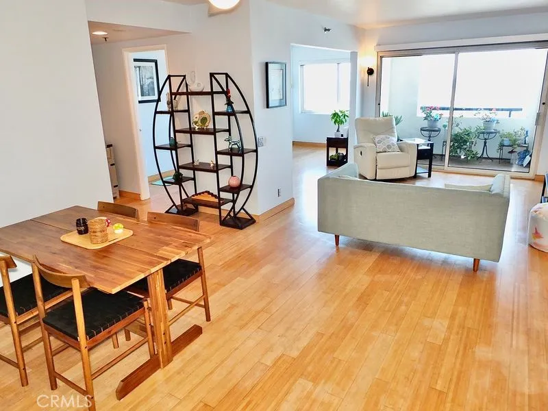 525 E Seaside Way 1007 Long Beach, CA 90802