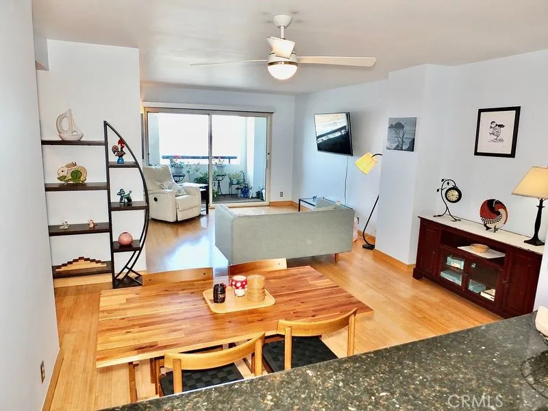 525 E Seaside Way 1007 Long Beach, CA 90802