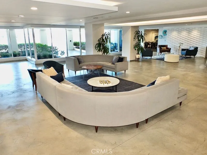 525 E Seaside Way 1007 Long Beach, CA 90802