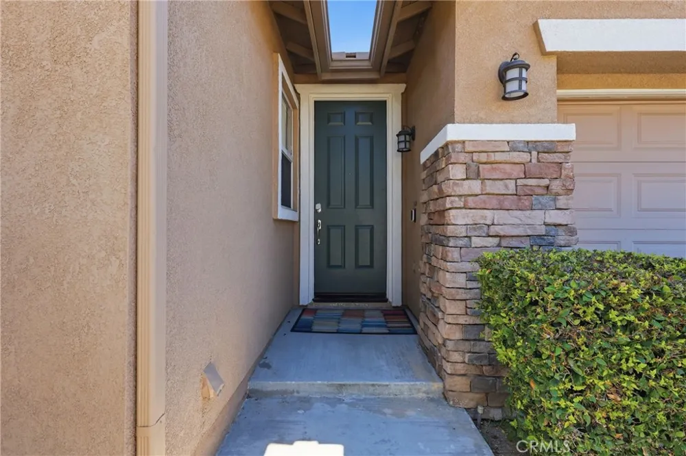 32077 Poppy Way Lake Elsinore, CA 92532