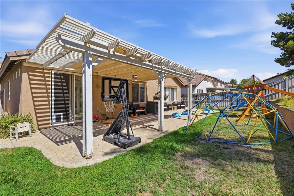 32077 Poppy Way Lake Elsinore, CA 92532