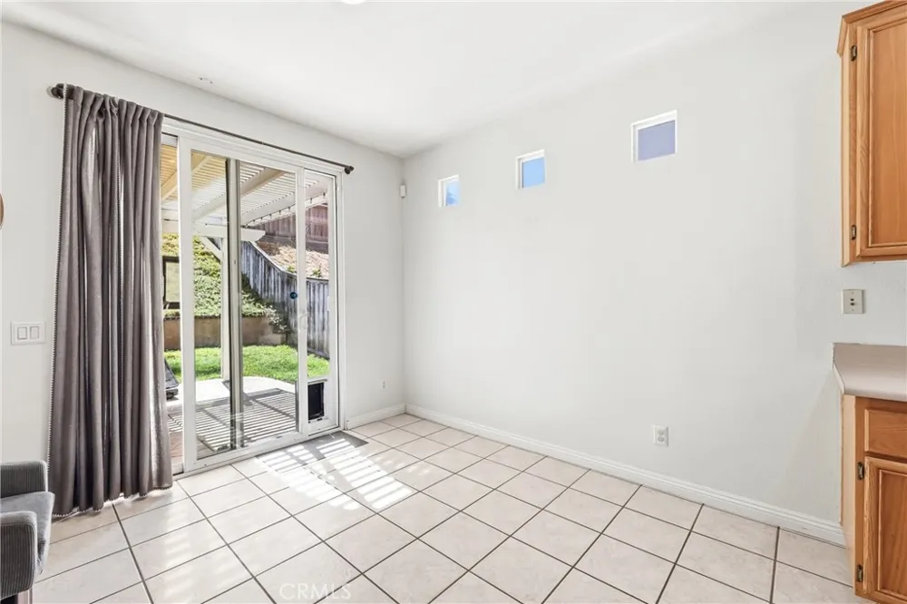32077 Poppy Way Lake Elsinore, CA 92532