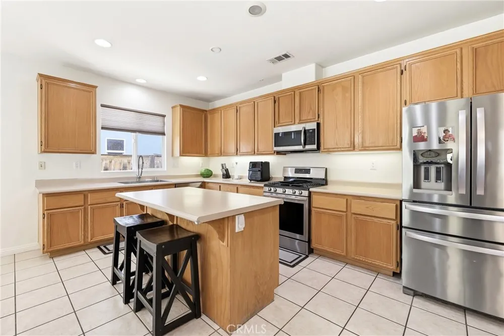 32077 Poppy Way Lake Elsinore, CA 92532
