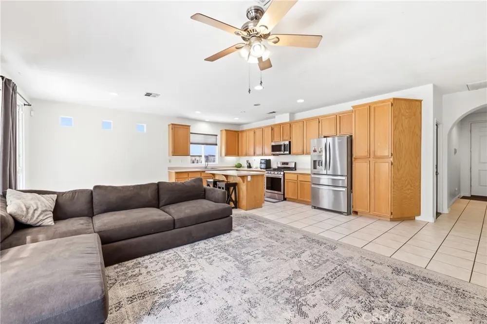 32077 Poppy Way Lake Elsinore, CA 92532