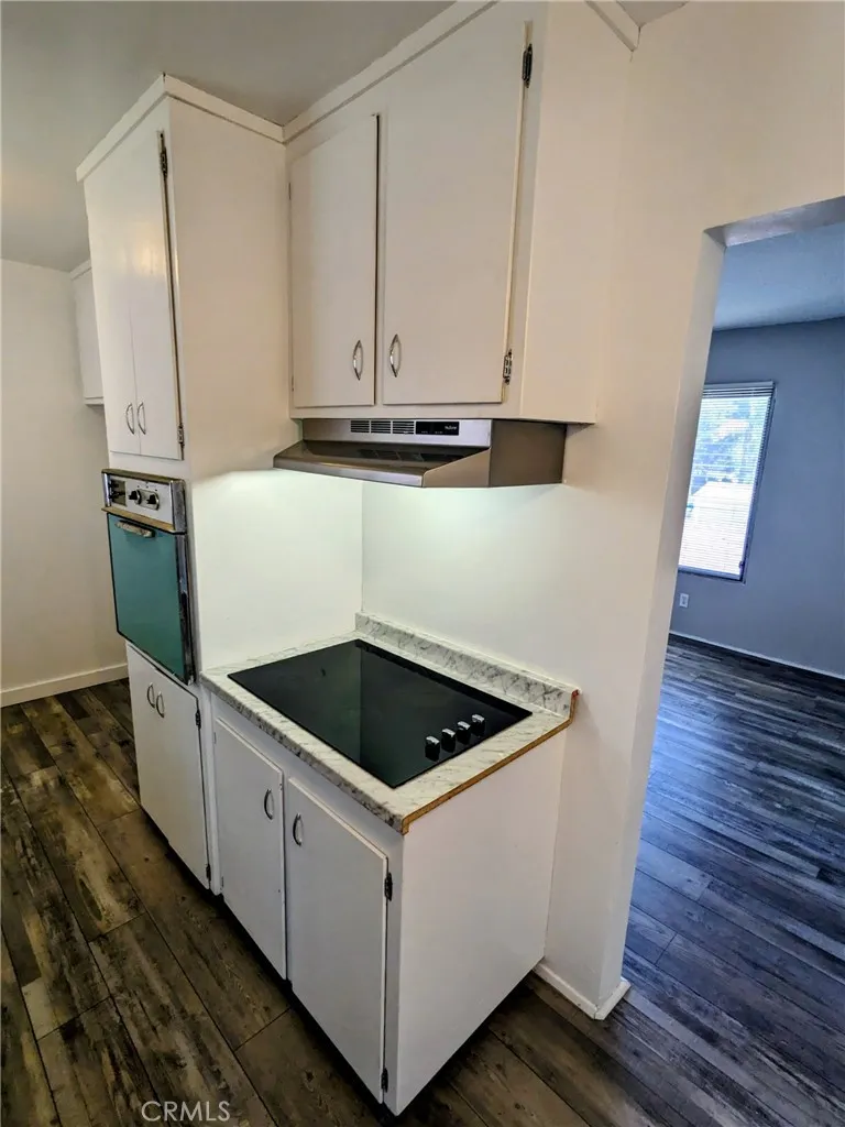 2237 Rose #C Signal Hill, CA 90755