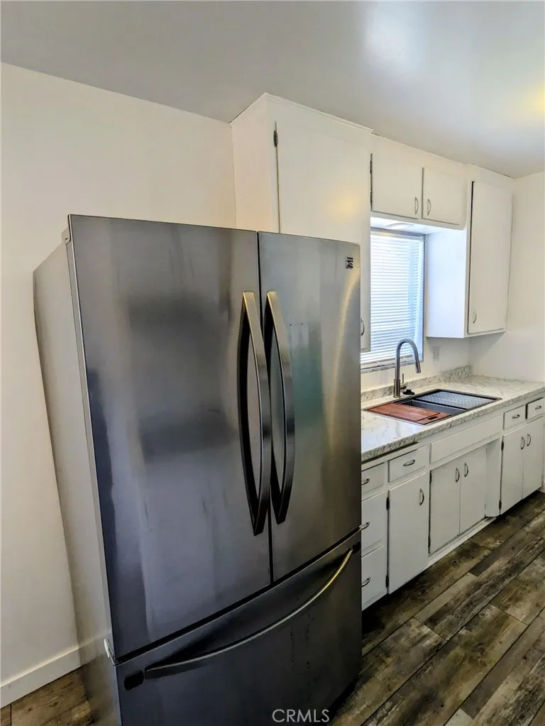 2237 Rose #C Signal Hill, CA 90755