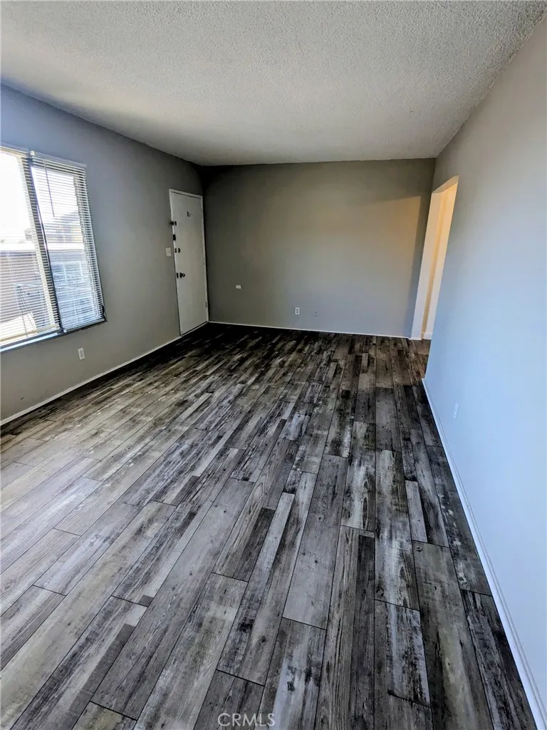 2237 Rose #C Signal Hill, CA 90755