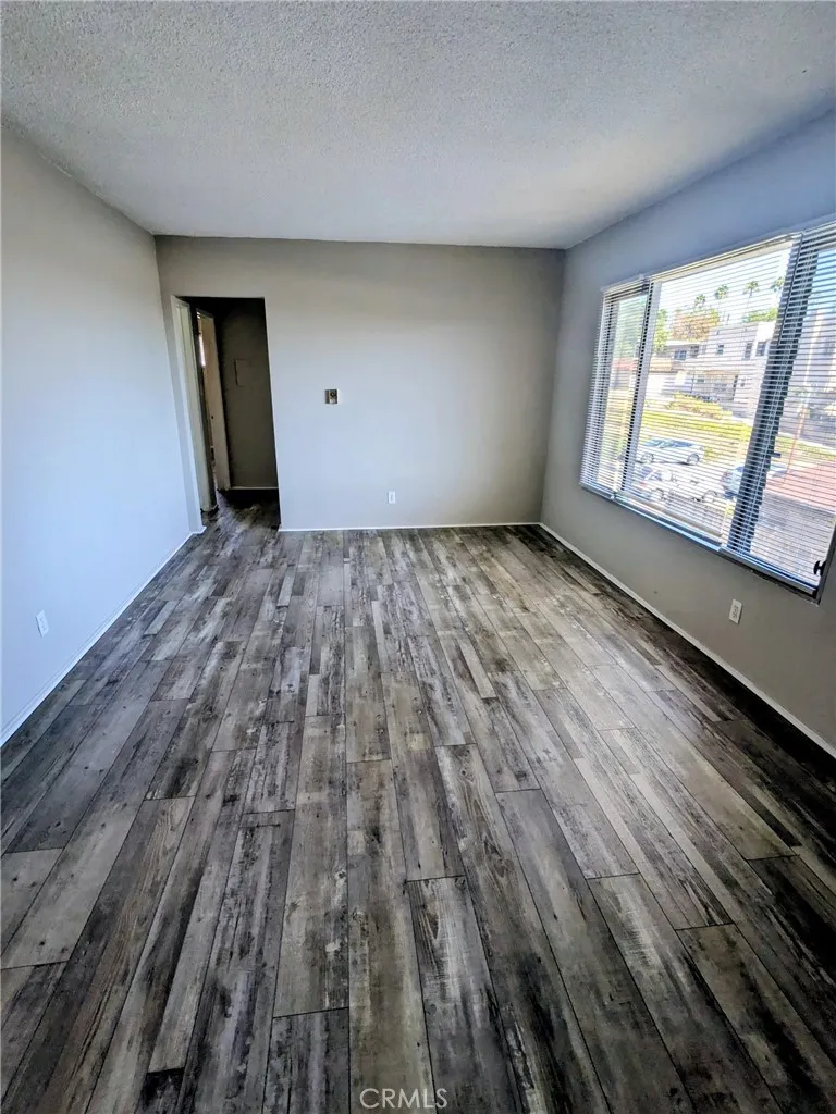 2237 Rose #C Signal Hill, CA 90755