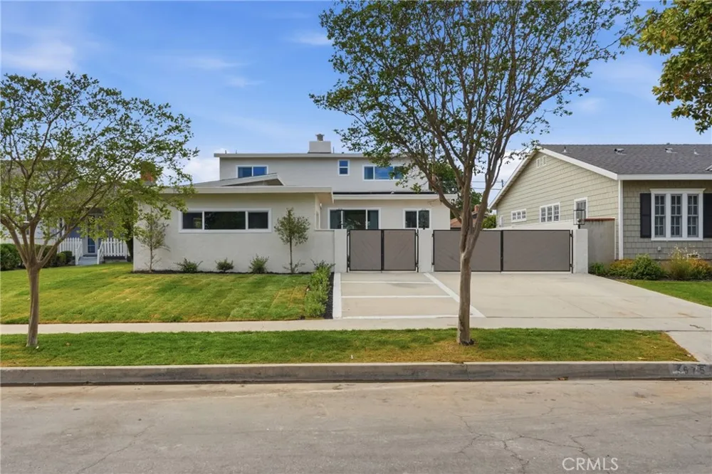 3675 Palo Verde Long Beach, CA 90808