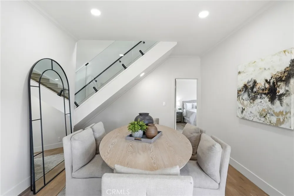3675 Palo Verde Long Beach, CA 90808