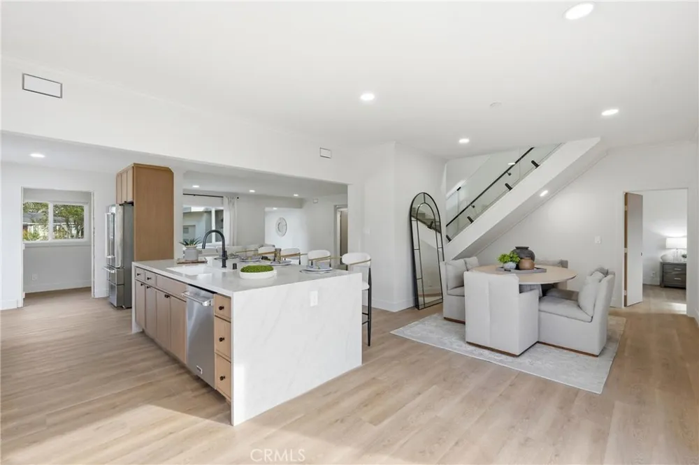 3675 Palo Verde Long Beach, CA 90808