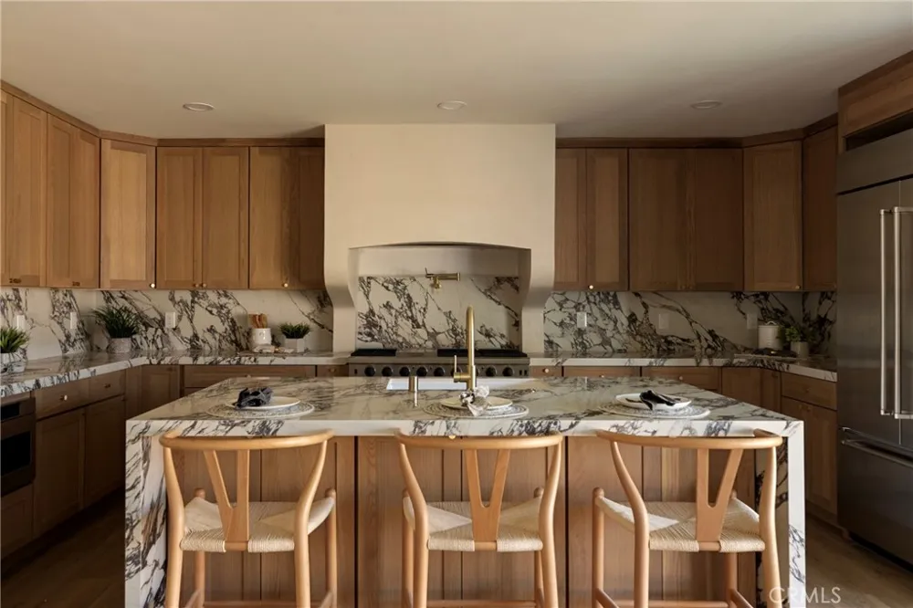 6829 E Parapet Long Beach, CA 90808