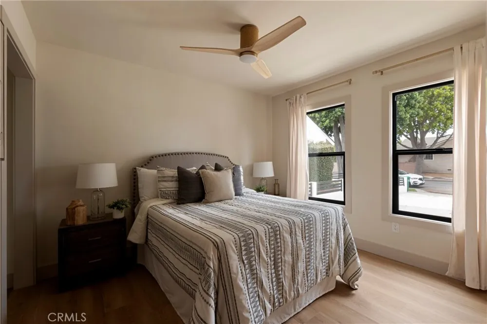 6829 E Parapet Long Beach, CA 90808