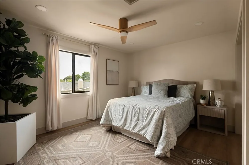 6829 E Parapet Long Beach, CA 90808
