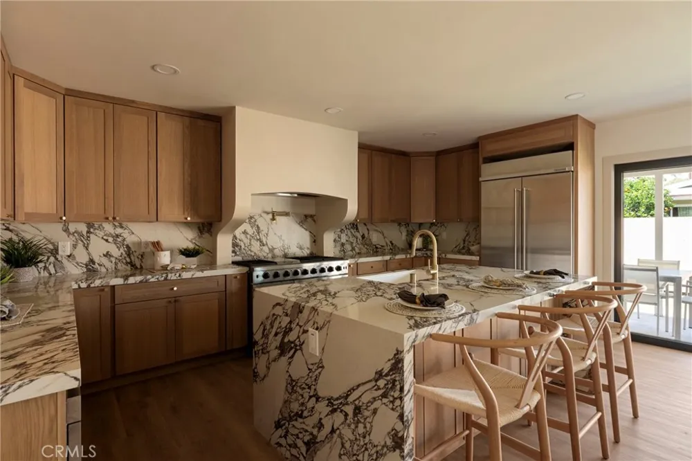 6829 E Parapet Long Beach, CA 90808