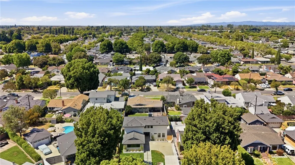 6829 E Parapet Long Beach, CA 90808