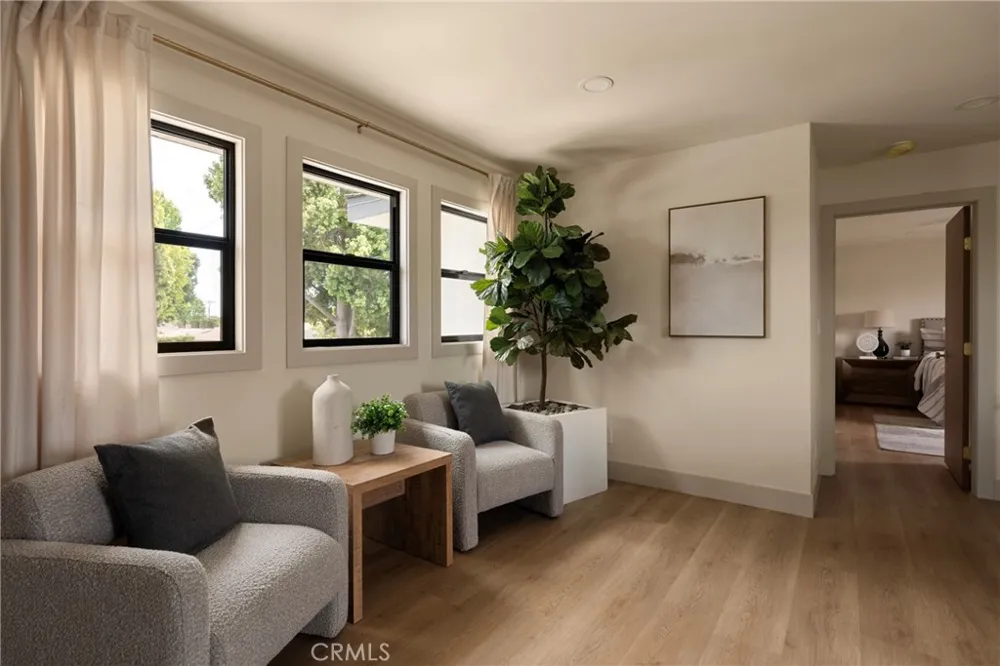 6829 E Parapet Long Beach, CA 90808