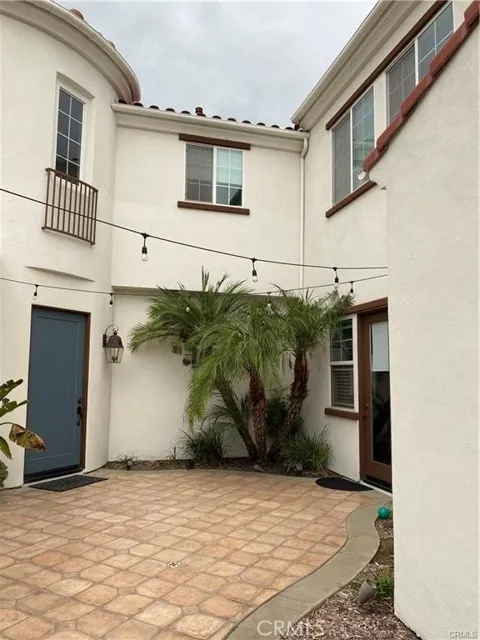4513 Peach Tree