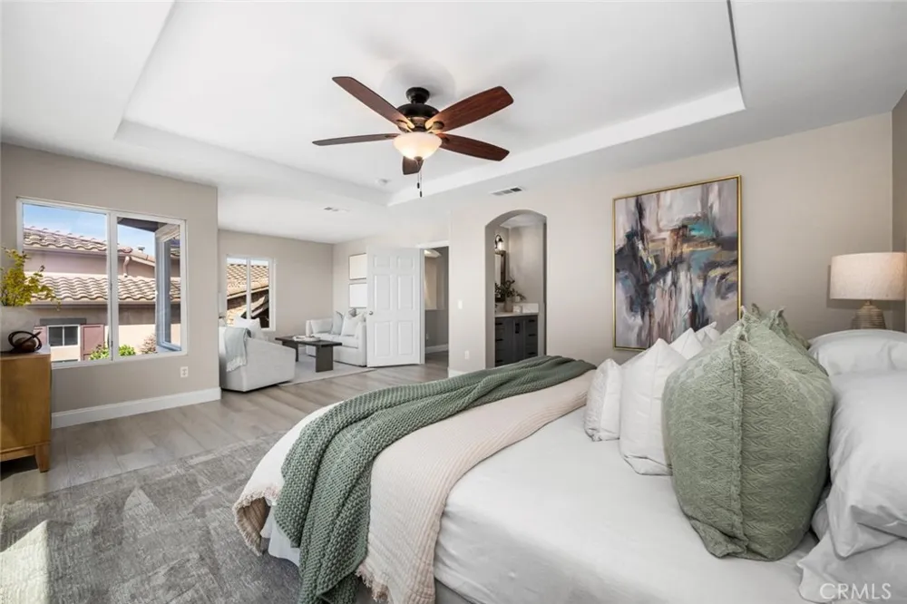 2212 Sea Ridge Signal Hill, CA 90755