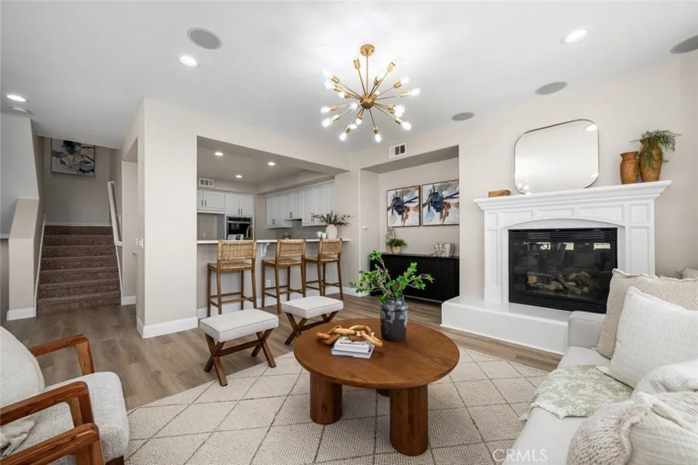 2212 Sea Ridge Signal Hill, CA 90755
