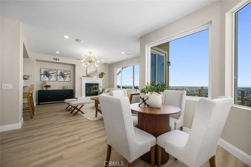 2212 Sea Ridge Signal Hill, CA 90755