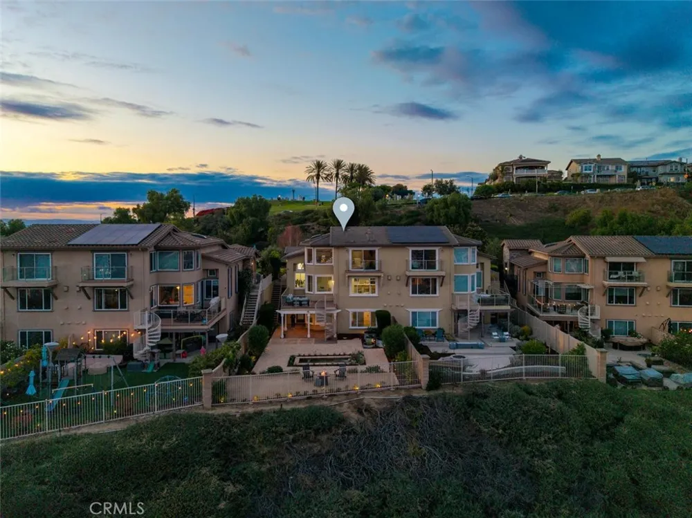 2212 Sea Ridge Signal Hill, CA 90755
