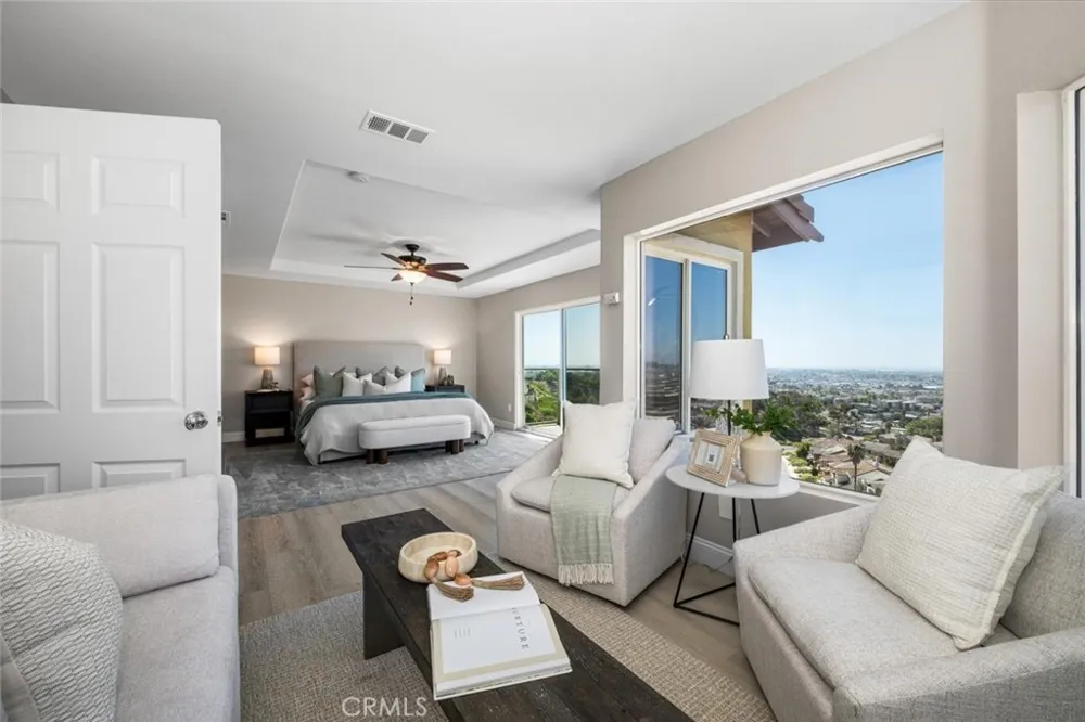 2212 Sea Ridge Signal Hill, CA 90755