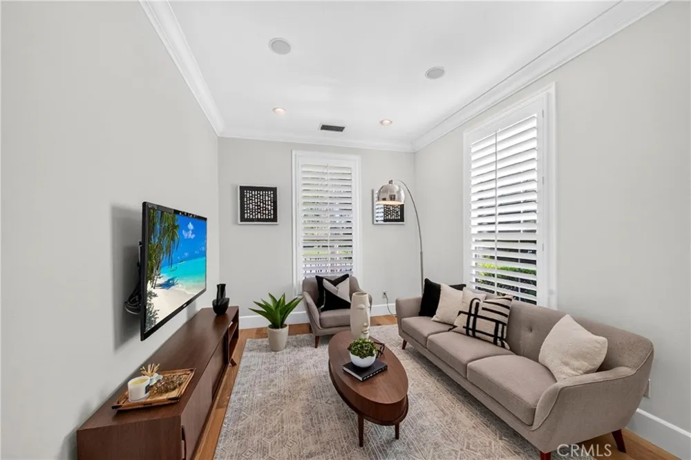 2585 Sunflower Fullerton, CA 92835