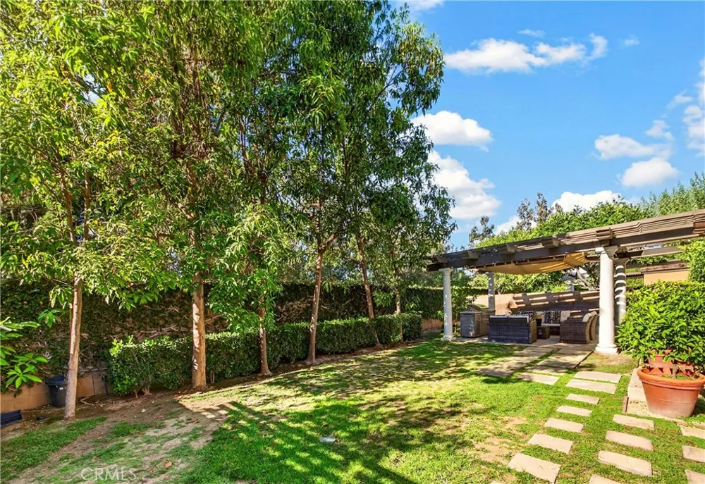 2585 Sunflower Fullerton, CA 92835