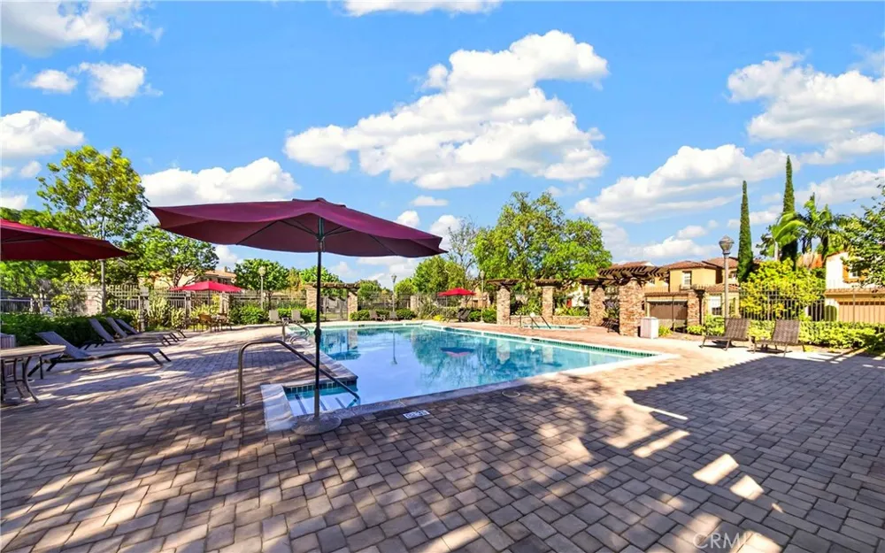 2585 Sunflower Fullerton, CA 92835