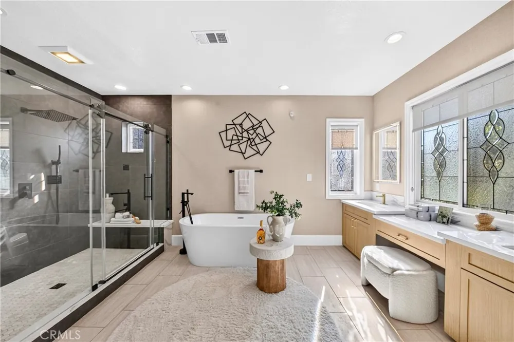 2585 Sunflower Fullerton, CA 92835