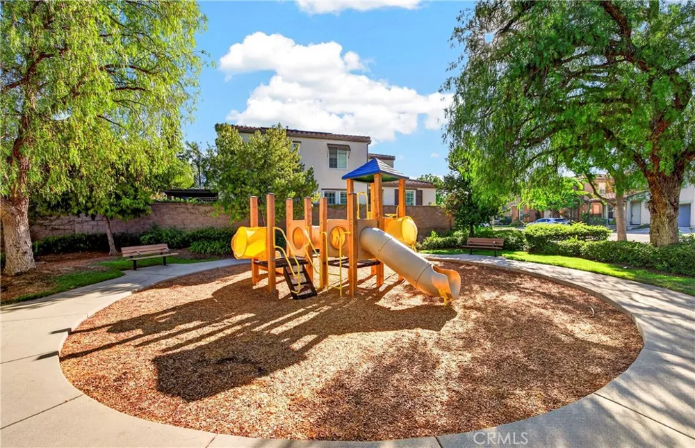2585 Sunflower Fullerton, CA 92835