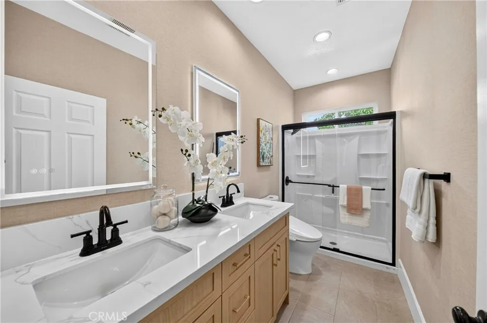 2585 Sunflower Fullerton, CA 92835