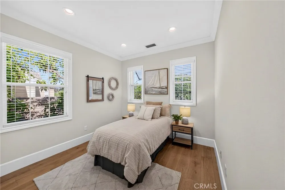 2585 Sunflower Fullerton, CA 92835