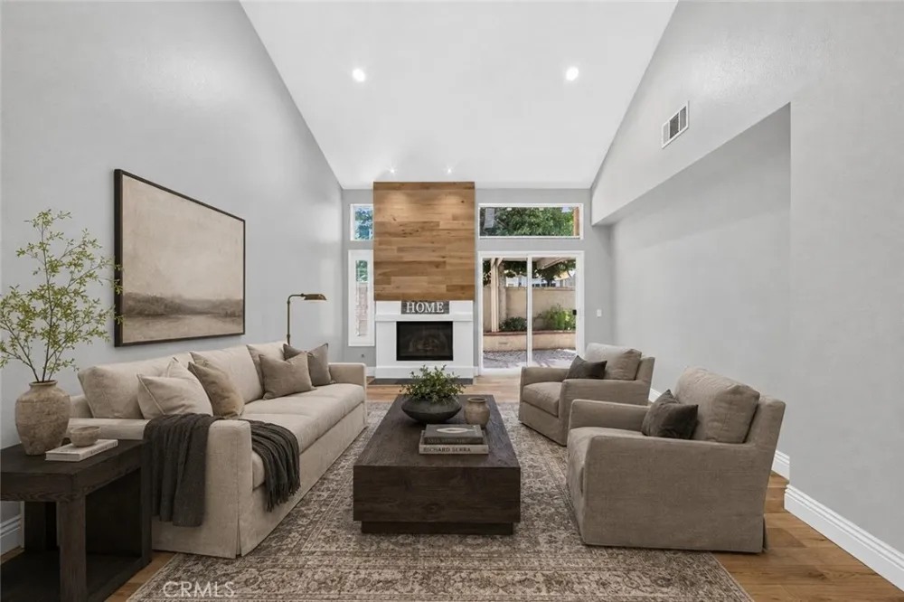 13410 Via Alicante Tustin, CA 92782