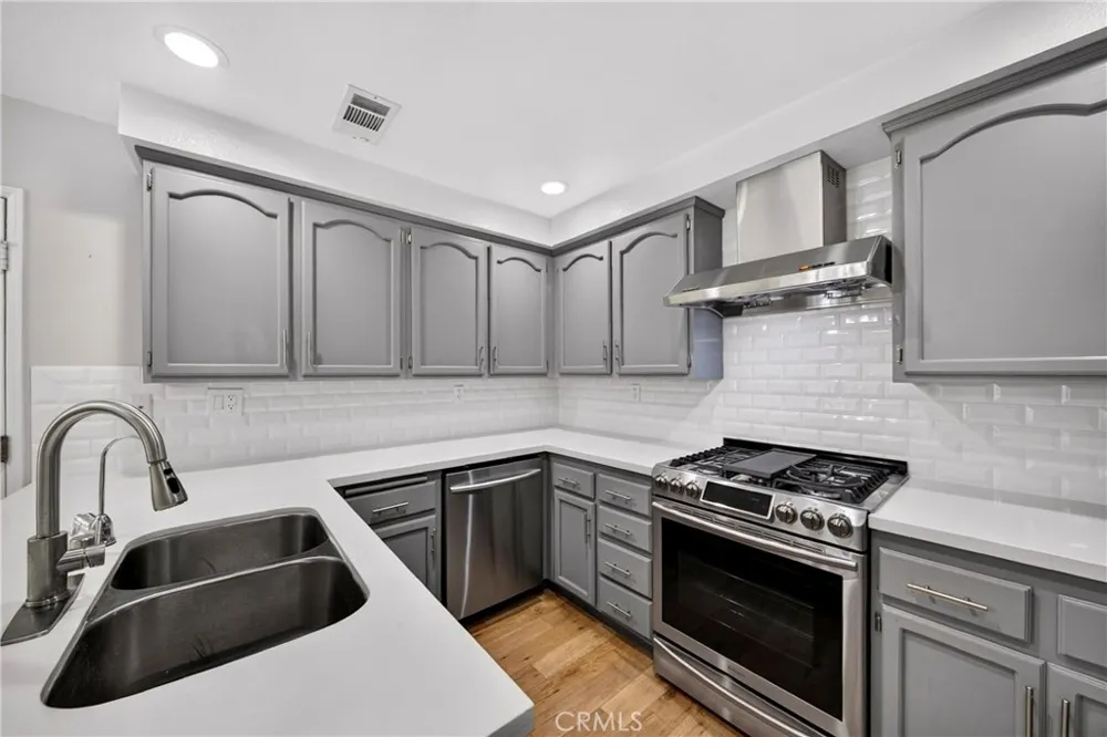13410 Via Alicante Tustin, CA 92782