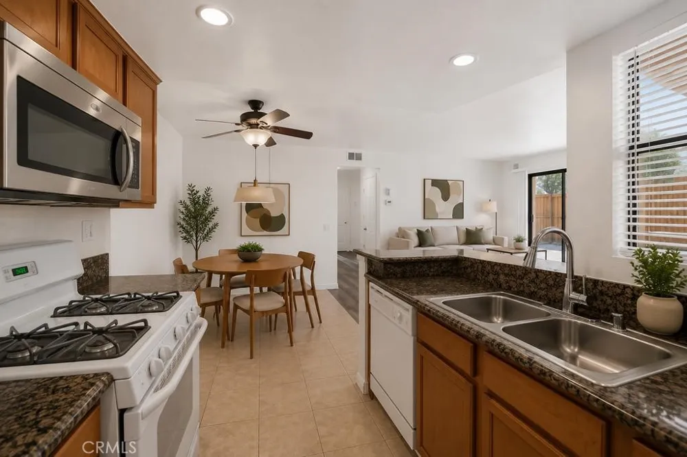 1315 Massachusetts Riverside, CA 92507