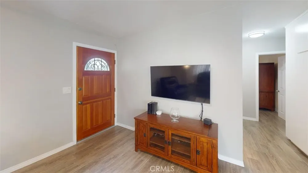 11043 Sherman Way Stanton, CA 90680