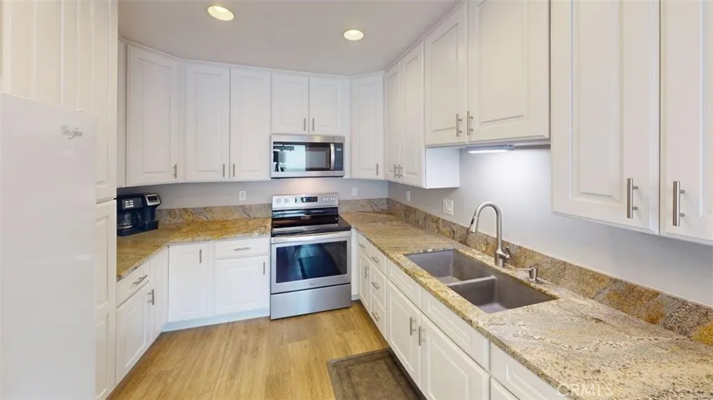 11043 Sherman Way Stanton, CA 90680