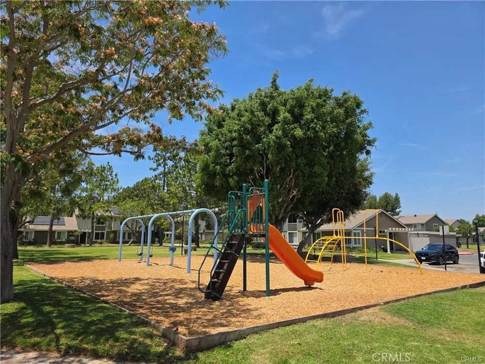 11043 Sherman Way Stanton, CA 90680