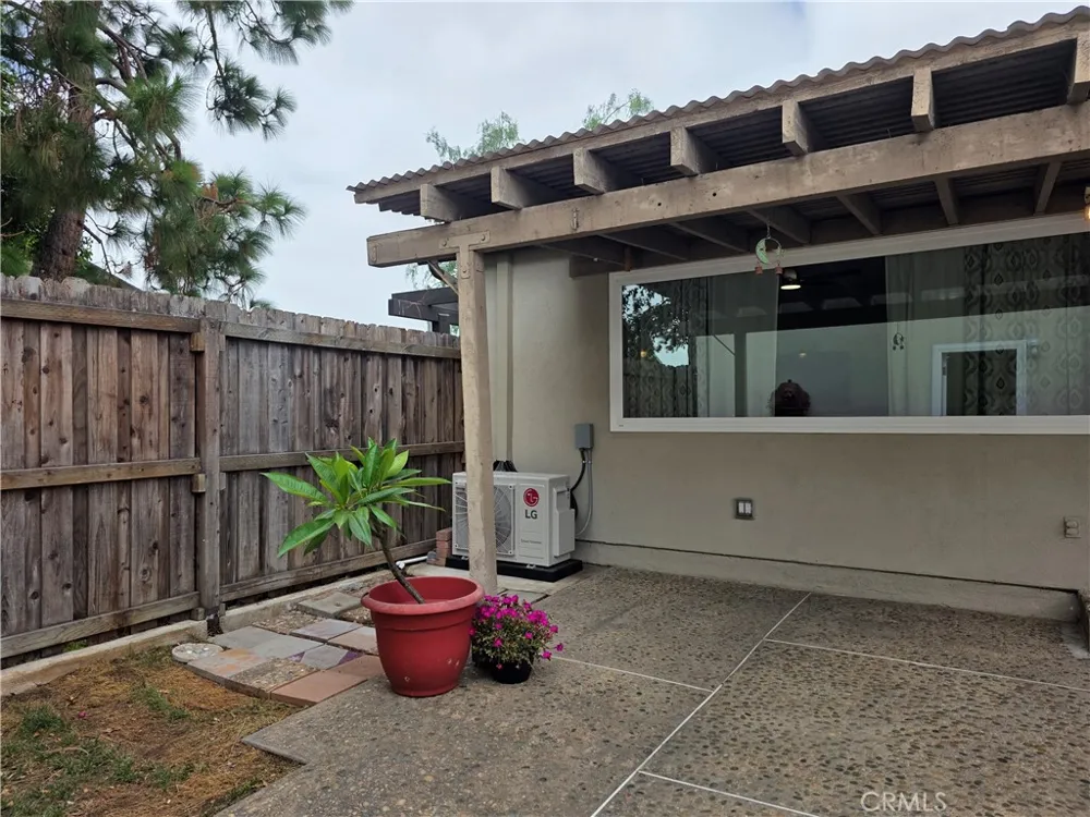 11043 Sherman Way Stanton, CA 90680