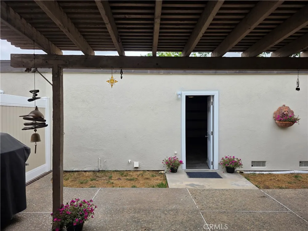 11043 Sherman Way Stanton, CA 90680