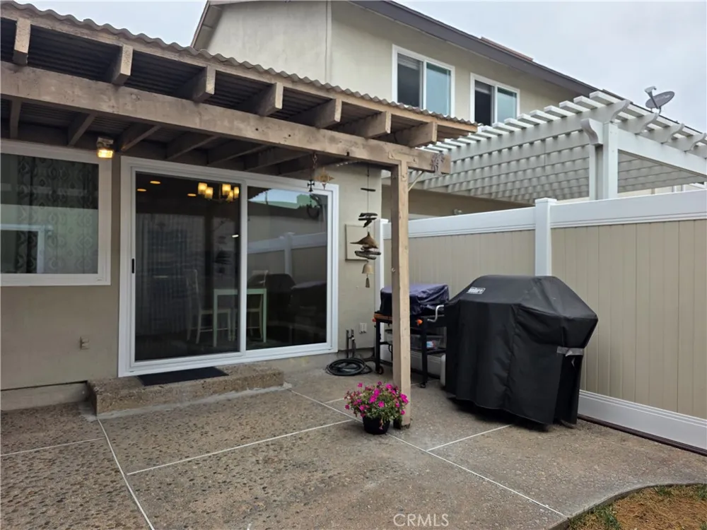 11043 Sherman Way Stanton, CA 90680