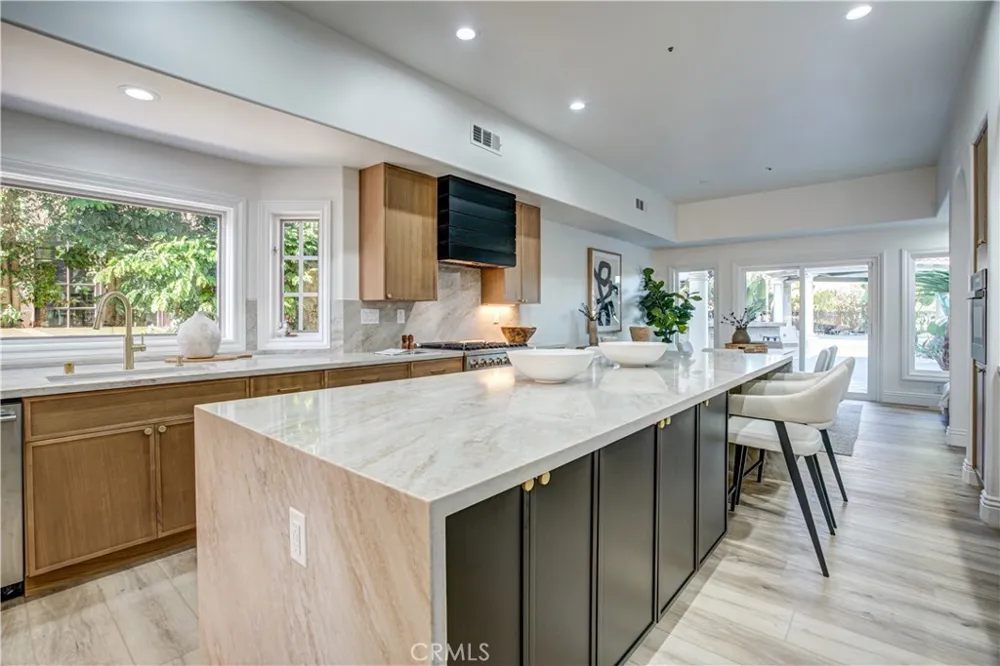27612 Fargo Laguna Hills, CA 92653